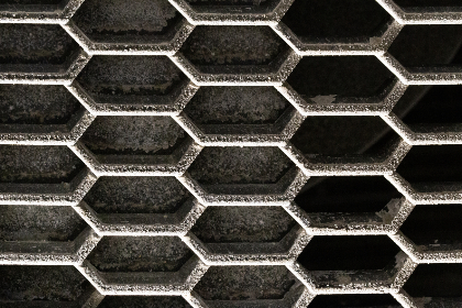 张律渝与吕知樾：探索两位杰出人物的传奇故事